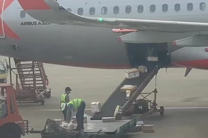 Nhân viên làm ẩu: Hãng bay phải chịu!