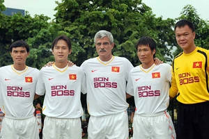 HLV Calisto quay lại Việt Nam và chuyện ‘làm anh khó lắm’