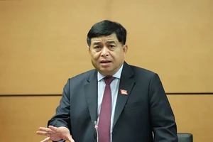 Đầu tư công: Siết chặt để không ‘vung tay quá trán’