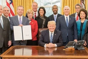 Nội các ông Trump: Kẻ ở, người phải đi