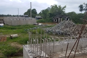 Đường BT 500 tỉ ở Cà Mau liên tục trễ hẹn