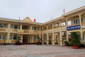 Học sinh nhập viện vì bị phạt 231 cái tát