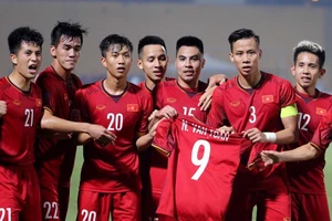 Chiếc áo số 9 và nước mắt Văn Toàn