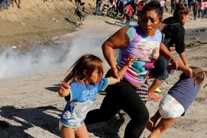 Nhọc nhằn đi tìm giấc mơ Mỹ