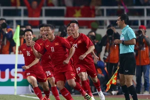 Báo chí quốc tế ‘ngả mũ’ trước nhà vô địch AFF Cup