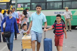 TP.HCM: Không được tăng giá xe dịp Tết dương lịch