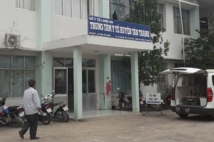 Nhiều chuyện ‘nóng’ tại Trung tâm Y tế huyện Tân Thạnh