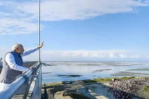 Ấn Độ khánh thành cầu đường sắt chiến lược đối phó Trung Quốc