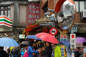 Chặn người Việt đi du lịch rồi ‘biến mất’