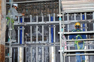 Quan điểm chuyên gia về tường vây metro Bến Thành