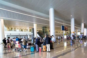 Tết Kỷ Hợi, sân bay Nội Bài có còn quá tải?