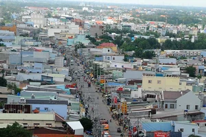 Đất hỗn hợp: Chưa biết khi nào cho xây nhà chính thức