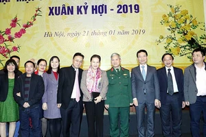 Chủ tịch Quốc hội gặp mặt báo chí nhân dịp xuân mới