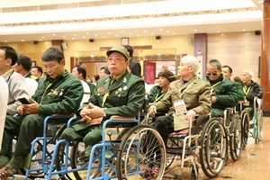 ‘Biên cương đã sạch bóng thù, đồng đội ơi...’