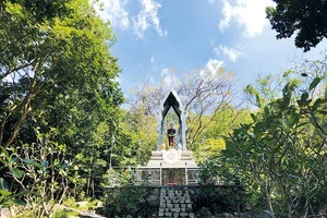 Rời Sài Gòn, về chùa trong mây núi