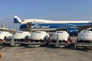 300 xe sang ‘mất tích’ sau hội nghị APEC