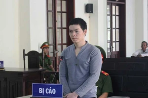 Chén rượu chia lìa tình đồng hương