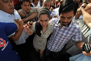 Nước mắt gia đình sau ‘núi tiền’ và máu