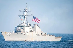 Tàu Mỹ qua eo biển Đài Loan, khiêu khích Trung Quốc