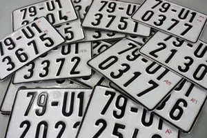 Dùng biển số giả để lưu thông, xử sao?