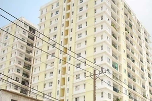 Cư dân bàng hoàng vì chung cư bị ngân hàng xiết nợ