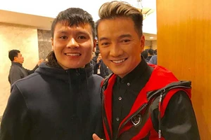 Ca sĩ Đàm Vĩnh Hưng tham gia biểu diễn