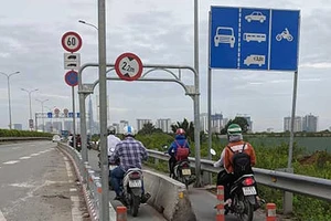 TP.HCM sẽ rà soát các dải phân cách gây nguy hiểm