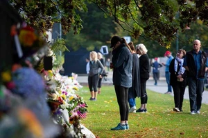 New Zealand: Nuôi chó cũng phải đăng ký nhưng súng thì không