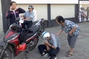 Giúp người gặp nạn, nghĩa cử đẹp trên đường đi