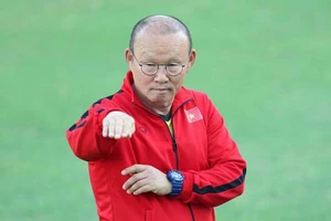 Hãy cho thầy Park nhiều cơ hội hơn!