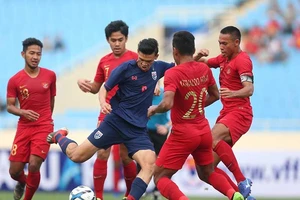 Thái Lan khiến Indonesia ‘tê liệt’ nhận mưa gôn