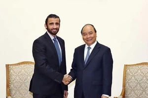 Thủ tướng tiếp tổng giám đốc Tập đoàn đầu tư Dubai (UAE)