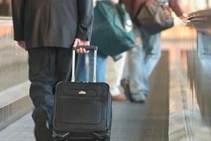 Thanh tra Chính phủ cử nhiều cán bộ sắp hưu đi nước ngoài