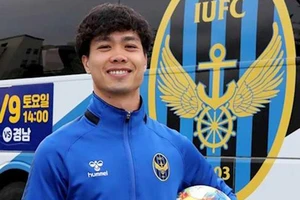 Chửi K-League, mắng cầu thủ Hàn vì… Công Phượng