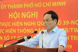 Đừng ‘tình cảm’ mới giảm được biên chế