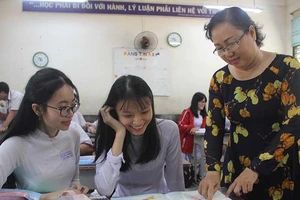 Thi THPT 2019: Chuộng bài tự nhiên, ‘tham’ nguyện vọng