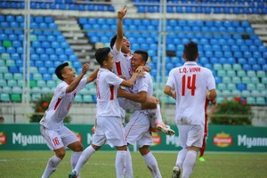 U-18 Việt Nam: Cái khó ló cái khôn