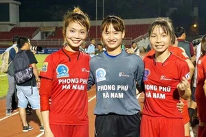 Nữ tuyển thủ được CLB Chonburi mời thi đấu