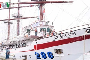 Tàu huấn luyện Lê Quý Đôn thăm Indonesia