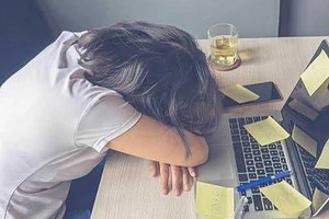 Tranh luận về quy định giờ làm việc, nghỉ trưa