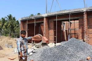 Vụ mua đất không ra được giấy: Công an đang xác minh