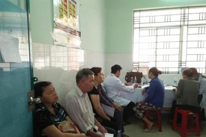 Lập phòng khám vệ tinh của bệnh viện tại các trạm y tế