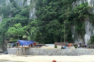 ‘Bê tông hóa’ trái phép vùng lõi di sản vịnh Hạ Long