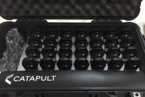 Đội tuyển Việt Nam làm quen thiết bị công nghệ cao