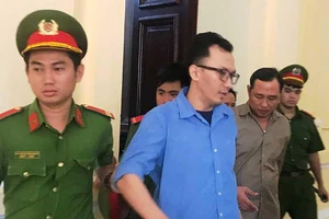 Không ‘chạy’ được giấy phép karaoke vẫn phạm tội