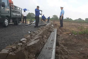 3 lần làm đường trái phép, lộ dấu hiệu tự lập dự án