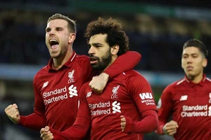 Thế giới cư xử với Salah khi ghi bàn và vô địch