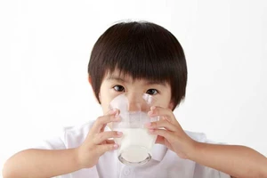 Uống quá nhiều sữa vẫn thiếu máu, thiếu sắt
