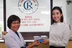 Hoa hậu Đỗ Mỹ Linh đăng ký hiến tạng