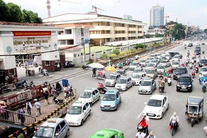 Dư luận ủng hộ chỉ đạo quản lý xe công nghệ của Thủ tướng